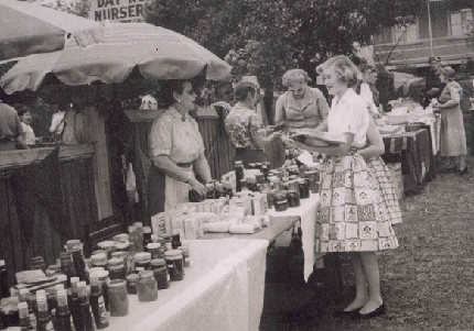 Gundraising for Radborough Avenue, 1957